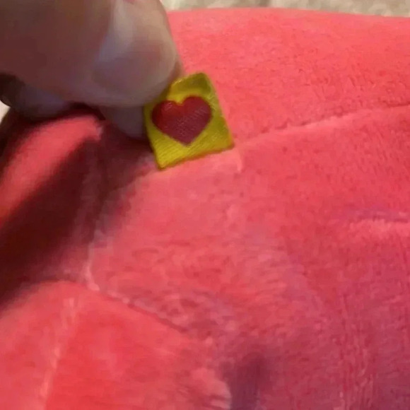 Hello Kitty A limited ed.  Sunshine Build-a-bear Hello Kitty. 13243 out of 82000 - Picture 10 of 10